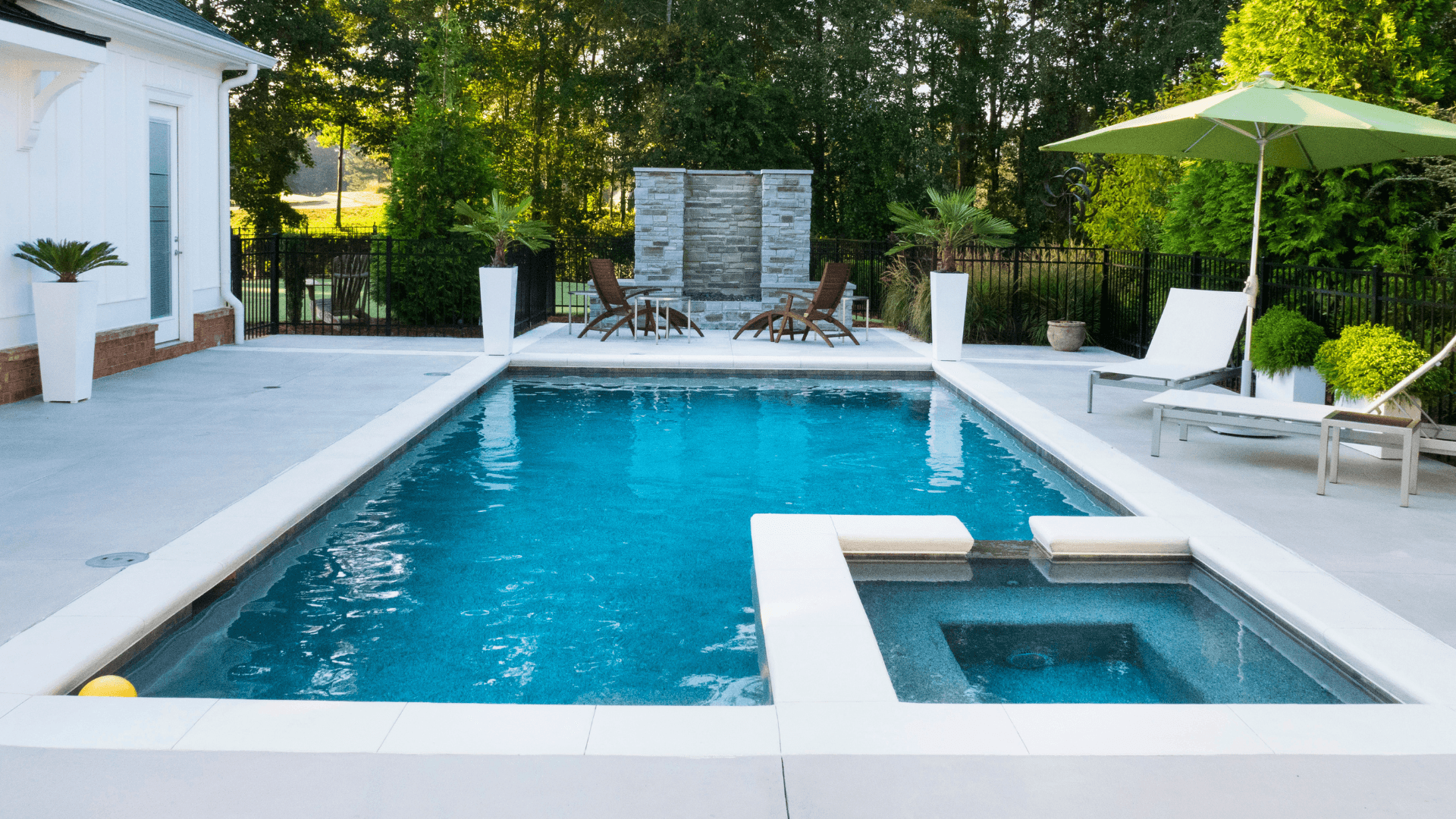 les margelles de piscine